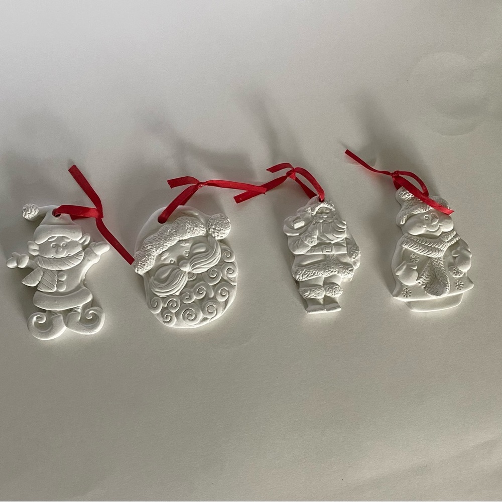 4 Art Minds Paintable Christmas Ornaments elf Santa’s snowwoman